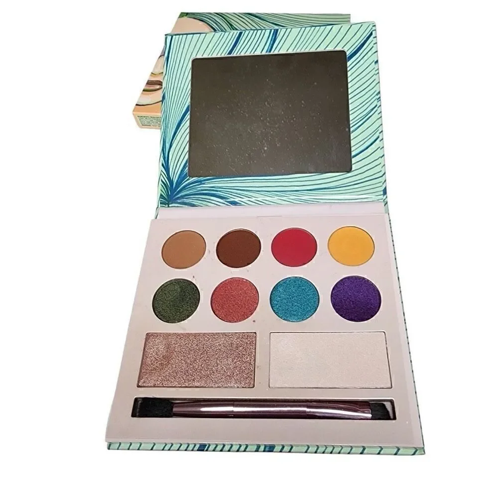 Moods by Laura Sanchez Eyeshadow and Highlighter Palette
